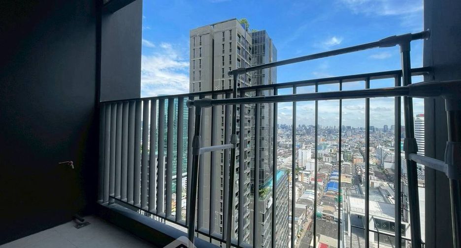 Condo en alquiler de 1 habitaciones en Huai Khwang, Bangkok