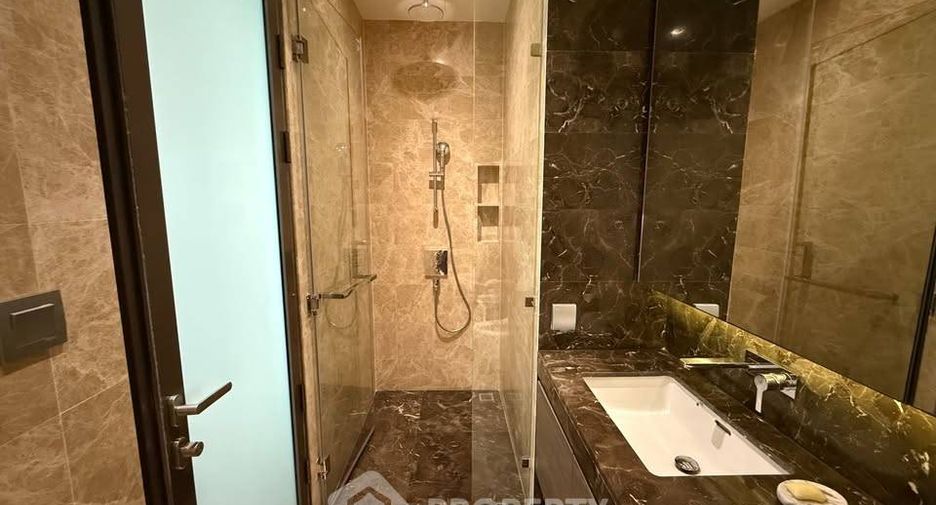 For rent 1 bed condo in Pathum Wan, Bangkok