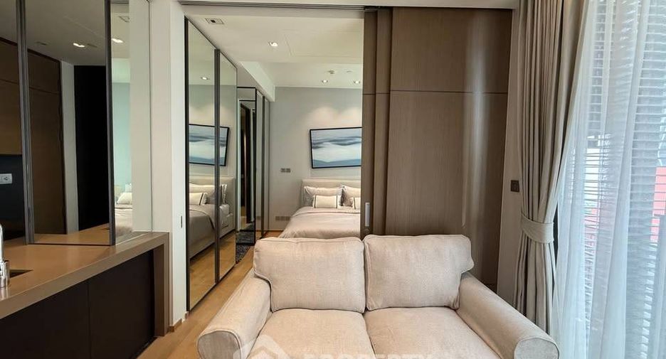 For rent 1 bed condo in Pathum Wan, Bangkok
