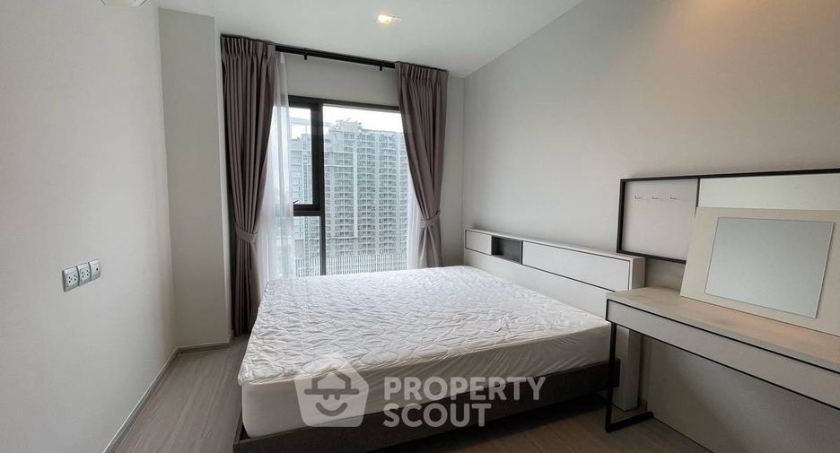 Condo en alquiler de 2 habitaciones en Huai Khwang, Bangkok