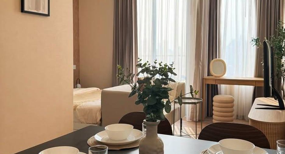 For rent 1 bed condo in Watthana, Bangkok