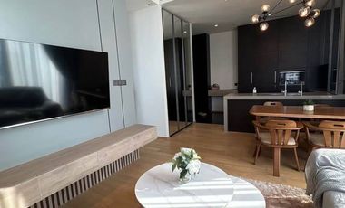 Condo en alquiler de 2 habitaciones en Pathum Wan, Bangkok