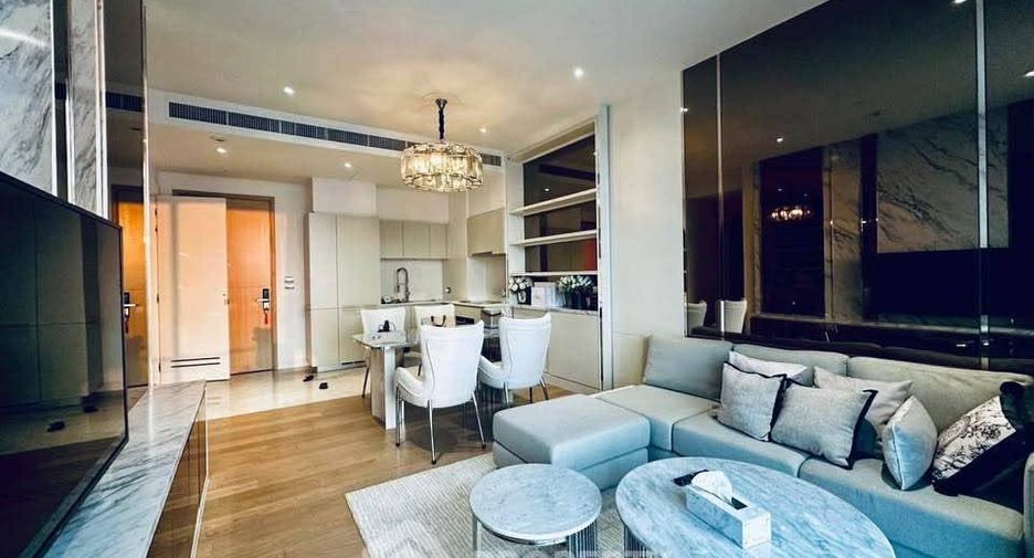 For rent 2 bedrooms condo in Khlong San, Bangkok
