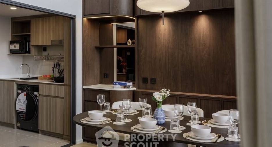 For rent 3 bedrooms condo in Khlong Toei, Bangkok