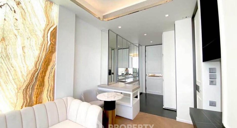 For rent 1 bed condo in Pathum Wan, Bangkok