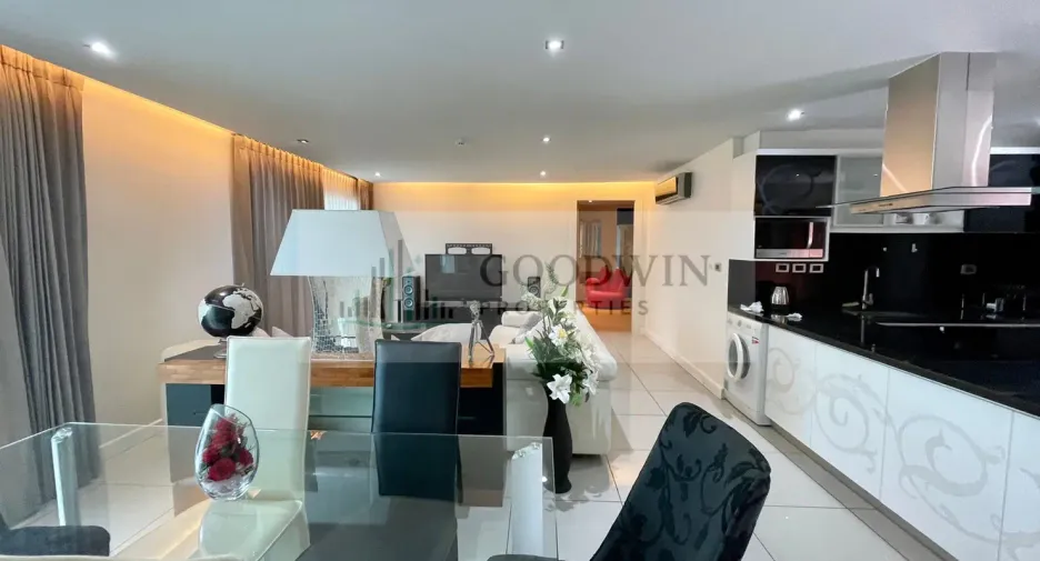 À louer 2 chambres condo à Pratumnak, Pattaya