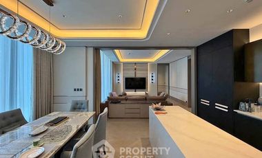 For rent 2 bedrooms condo in Pathum Wan, Bangkok