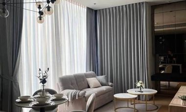 Condo en alquiler de 2 habitaciones en Pathum Wan, Bangkok