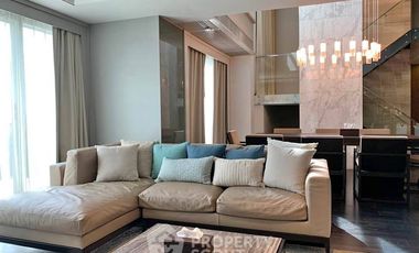For rent 3 bedrooms condo in Khlong Toei, Bangkok