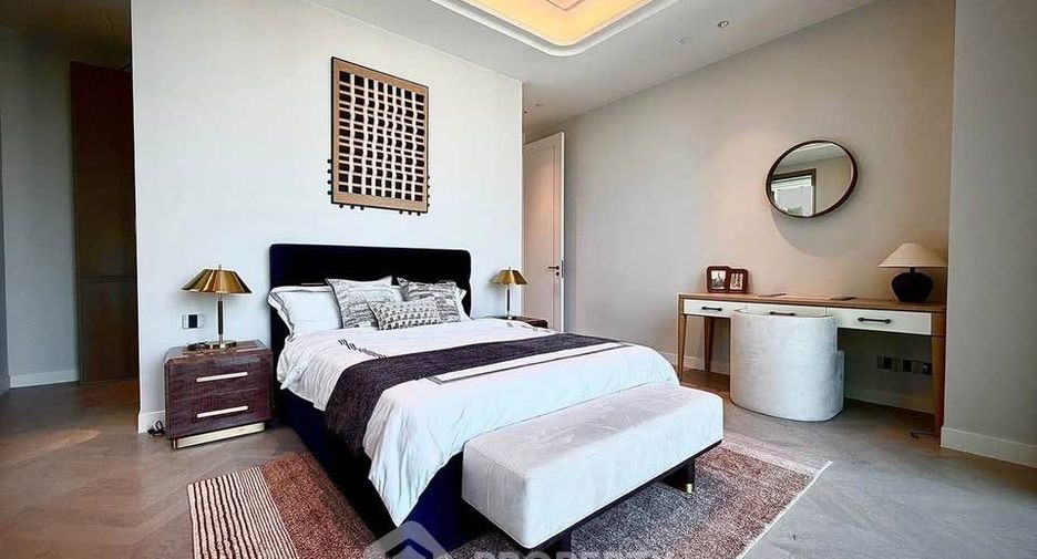 À louer 2 chambres condo à Pathum Wan, Bangkok