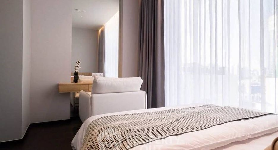 For rent 2 bedrooms condo in Khlong Toei, Bangkok