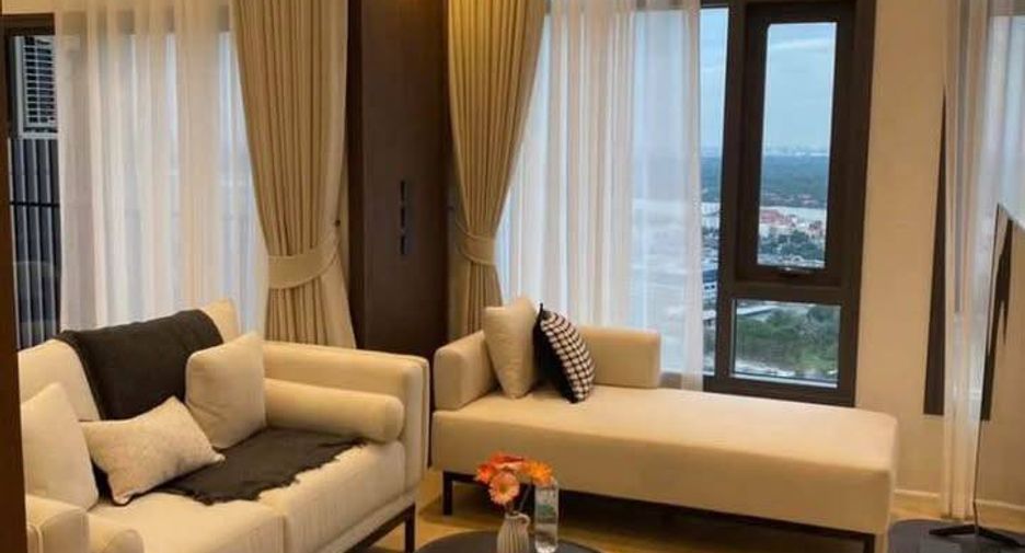 For rent 3 bedrooms condo in Khlong Toei, Bangkok