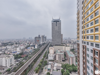 出售 2 卧室 公寓 在 Khlong San, 曼谷