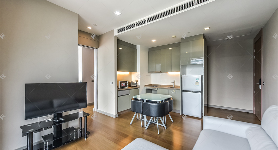 For rent 1 bed condo in Bang Rak, Bangkok