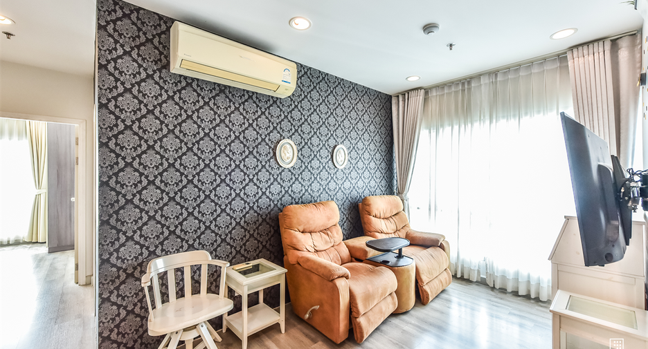 For rent 2 bedrooms condo in Sathon, Bangkok