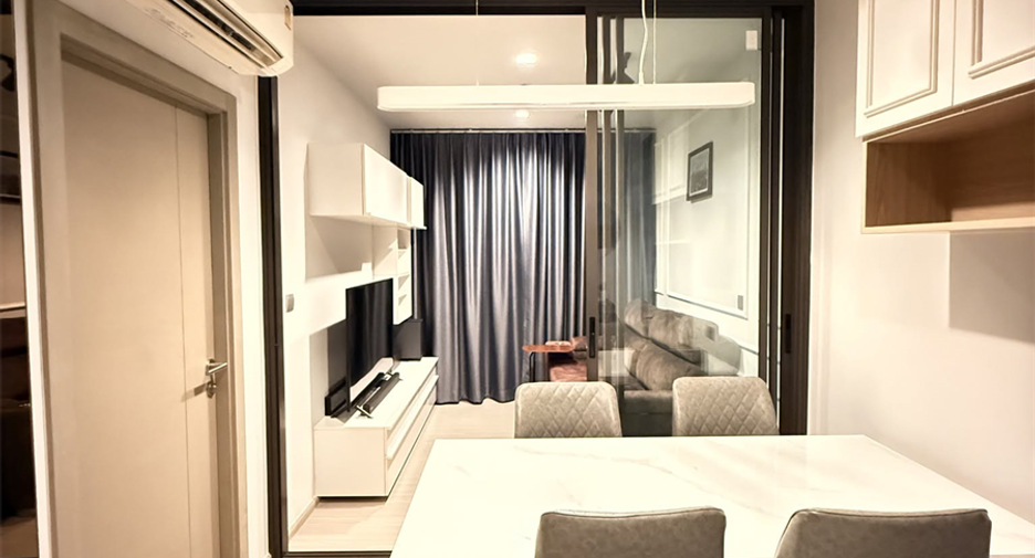 For sale 1 bed condo in Huai Khwang, Bangkok