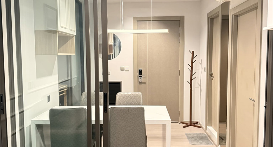 For sale 1 bed condo in Huai Khwang, Bangkok