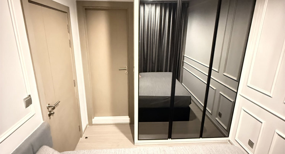 For sale 1 bed condo in Huai Khwang, Bangkok