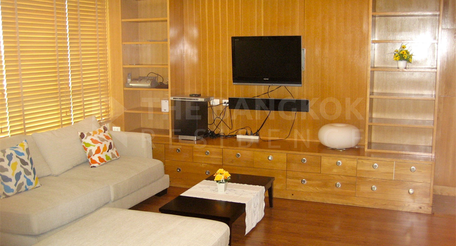 For rent 2 bedrooms condo in Khlong Toei, Bangkok