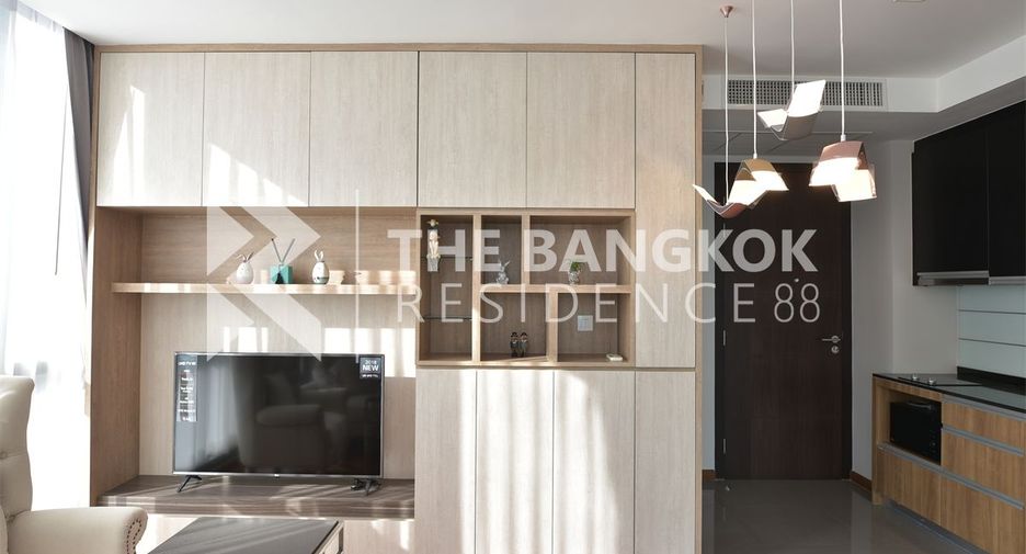 Wohnung zur Miete mit 2 Zimmer in Pathum Wan, Bangkok
