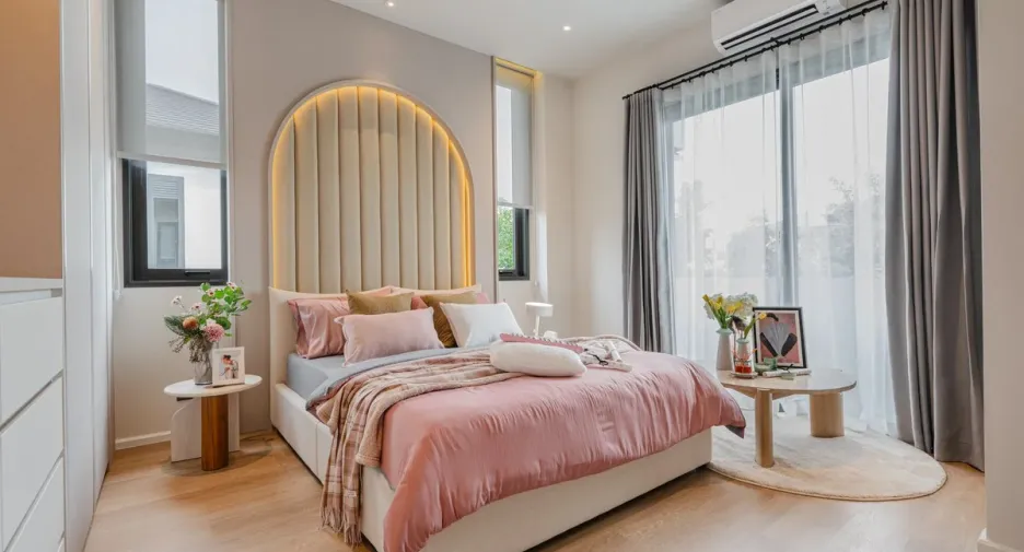 For sale 4 bedrooms house in East Pattaya, Pattaya
