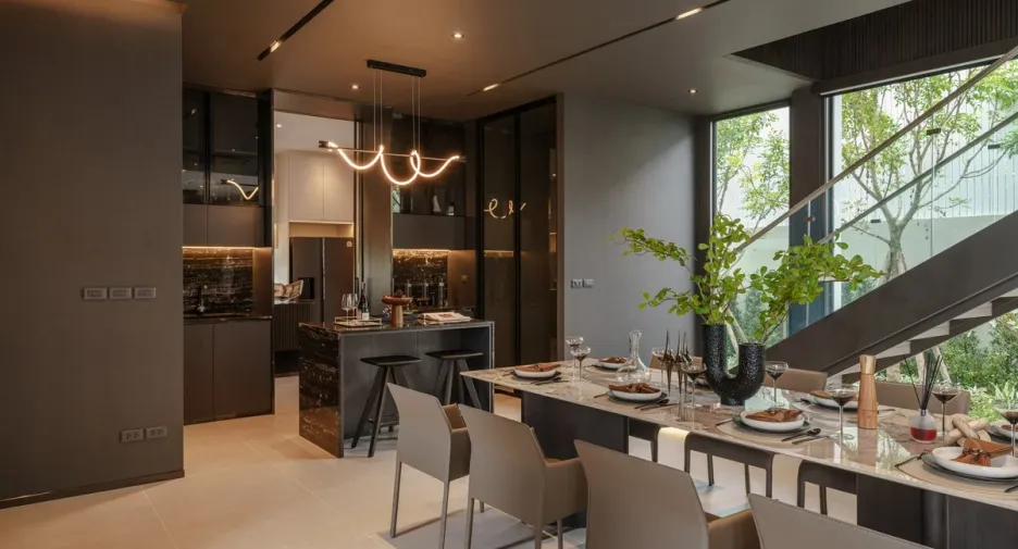 For sale 4 bedrooms house in East Pattaya, Pattaya