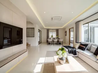 出售 4 卧室 独立屋 在 Bang Lamung, Chon Buri