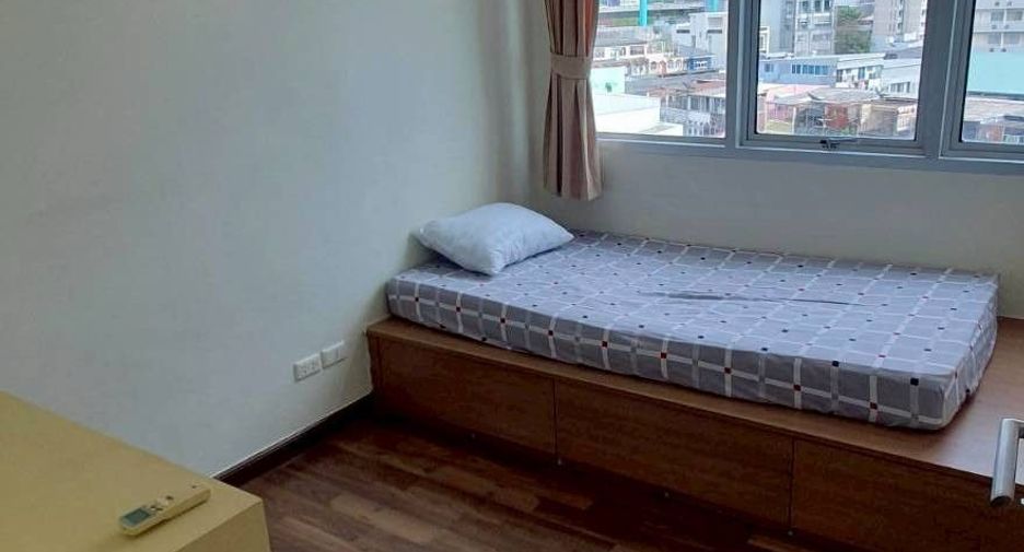 Аренда и продажа 2 спальни кондо в Ратчатхещи, Бангкок