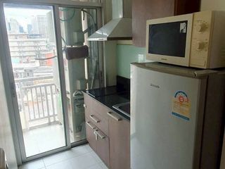 Аренда и продажа 2 спальни кондо в Ратчатхещи, Бангкок