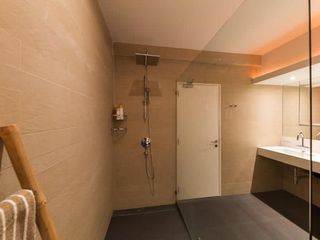 For rent 4 bedrooms condo in Watthana, Bangkok