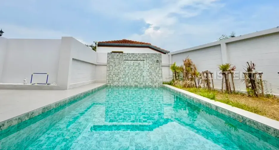 Casa en alquiler de 4 habitaciones en Jomtien, Pattaya