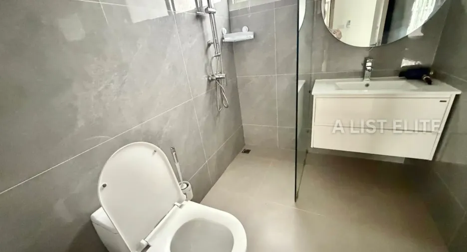 Casa en alquiler de 4 habitaciones en Jomtien, Pattaya