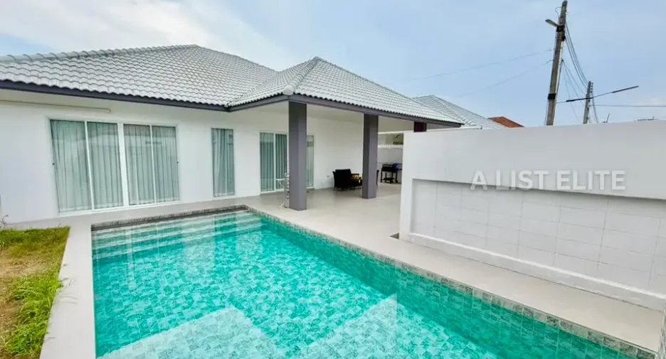 Casa en alquiler de 4 habitaciones en Jomtien, Pattaya