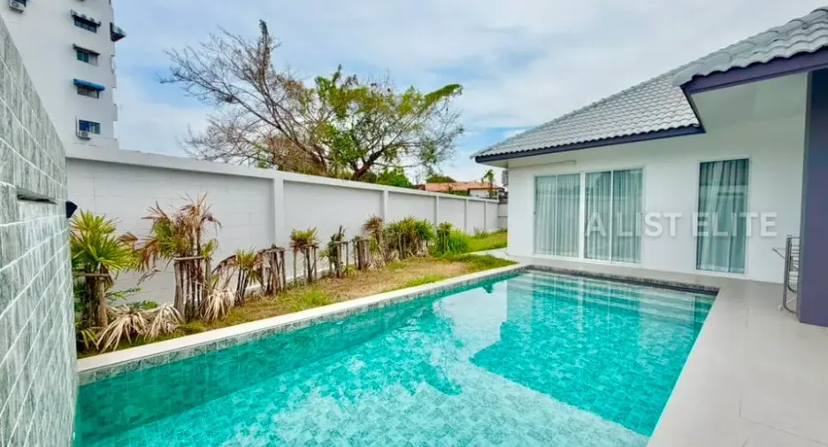 Casa en alquiler de 4 habitaciones en Jomtien, Pattaya
