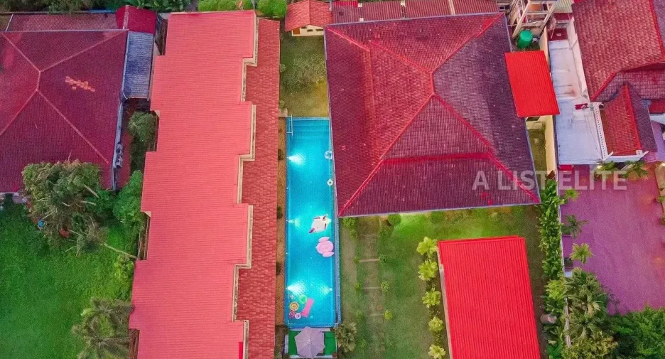 For rent 10 bedrooms house in East Pattaya, Pattaya