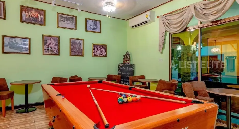 For rent 10 bedrooms house in East Pattaya, Pattaya