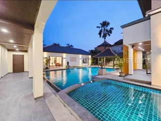 For rent 6 bedrooms house in Bang Lamung, Chonburi