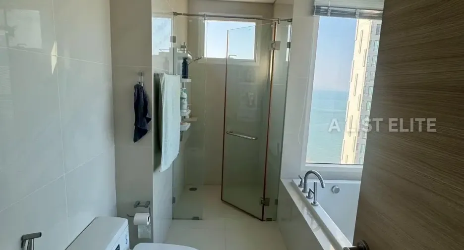 Продажа 2 спальни кондо в Йомтиен, Паттайя