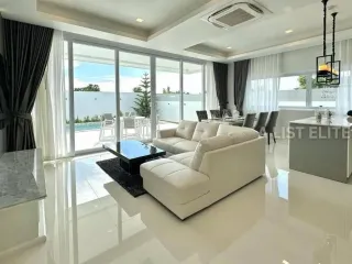 For sale 3 ベッドルーム house in Bang Lamung, Chonburi