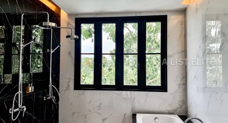For sale 5 ベッドルーム house in East Pattaya, Pattaya