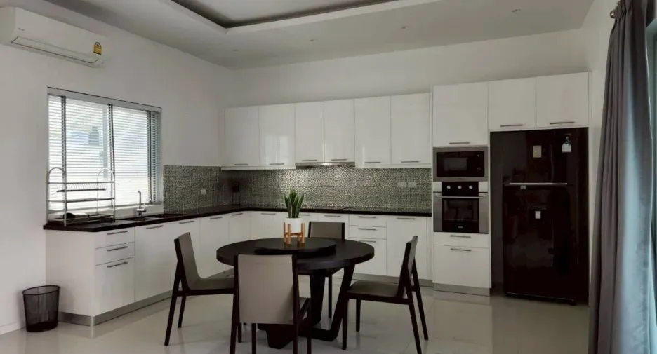 For rent 3 bedrooms villa in Hua Hin, Prachuap Khiri Khan