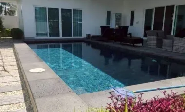 For rent 3 bedrooms villa in Hua Hin, Prachuap Khiri Khan