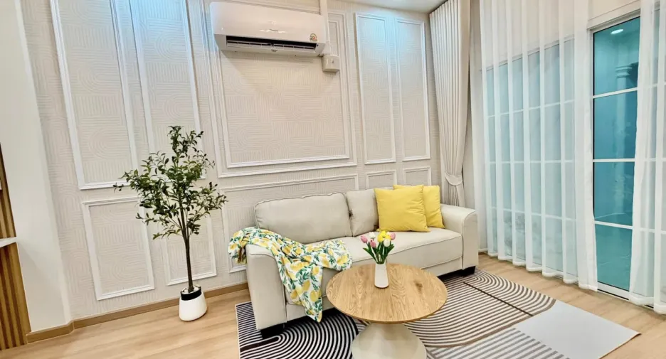 For sale 2 bedrooms townhouse in East Pattaya, Pattaya