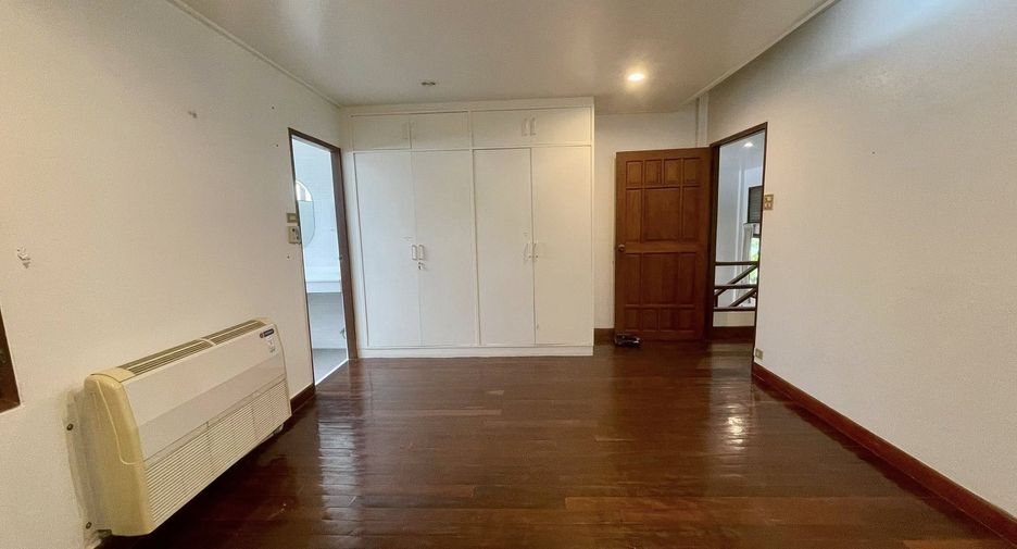 For sale and for rent 2 bedrooms house in Pathum Wan, Bangkok