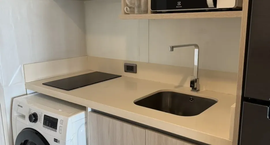 À louer studio condo à Mueang Chon Buri, Chonburi