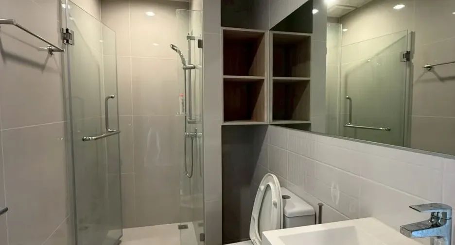 For rent 2 bedrooms condo in Bang Phli, Samut Prakan