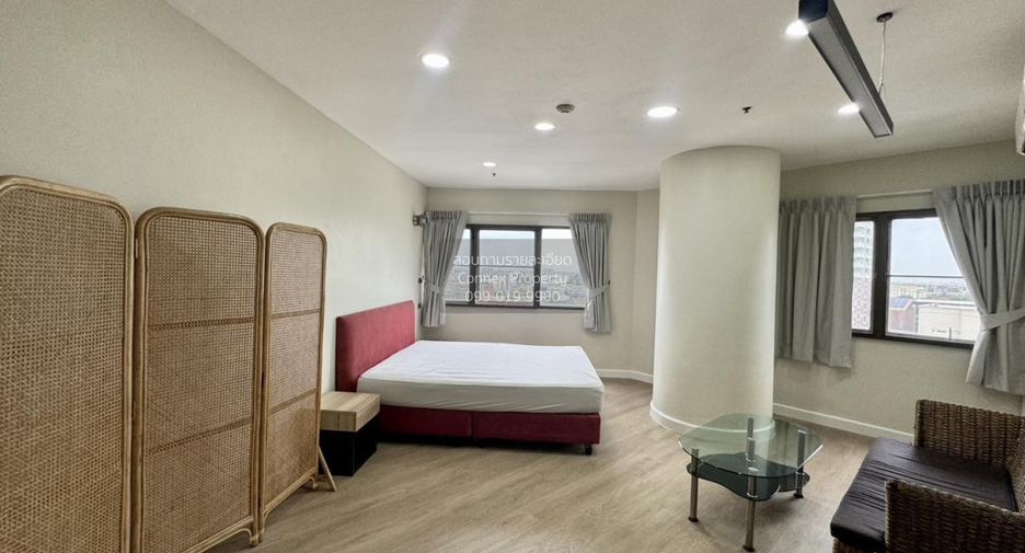 For rent 2 bedrooms condo in Bang Na, Bangkok