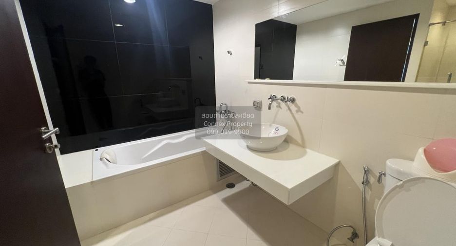 For rent 2 ベッドルーム condo in Khlong Toei, Bangkok