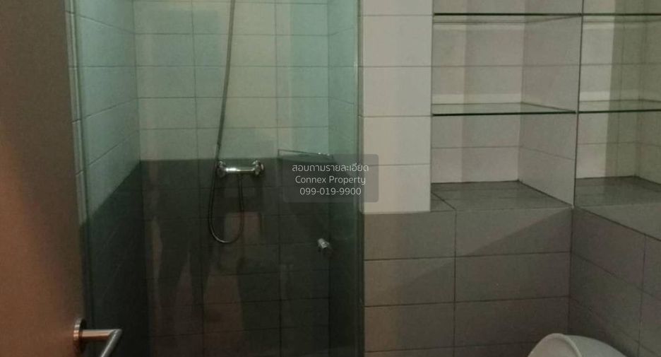 For rent 2 bedrooms condo in Phra Khanong, Bangkok