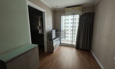 For rent 2 bedrooms condo in Yan Nawa, Bangkok